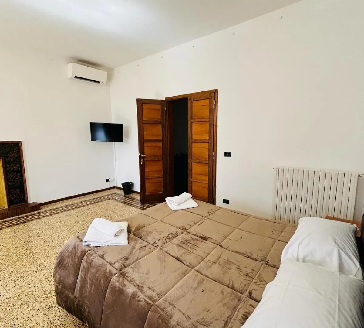 Albizi Bnb Bed & Breakfast Florence